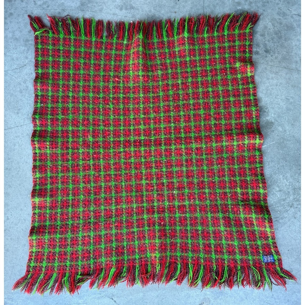 VTG‎ Pendleton Wool Square Red Green Plaid Pattern Blanket 46" x 39"